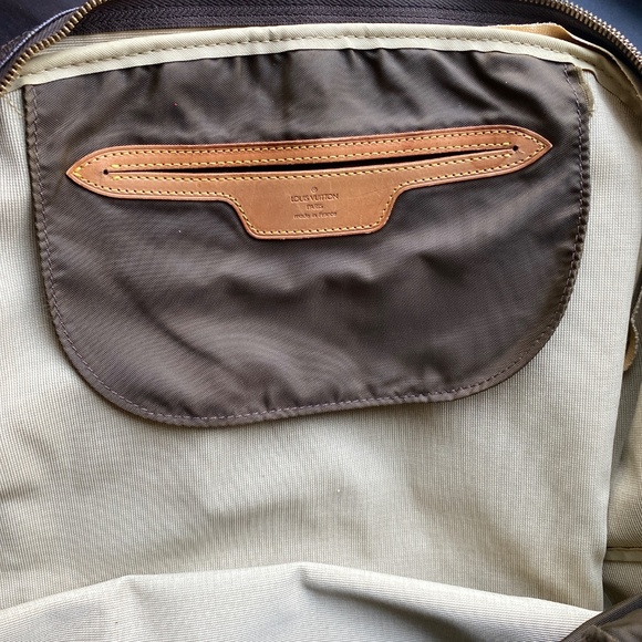 Louis Vuitton MM Evasion Travel Bag - Picture 13 of 16